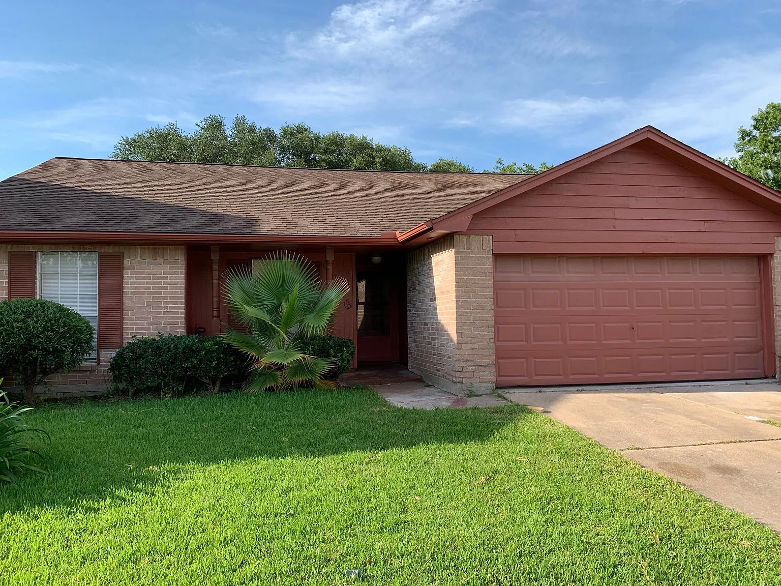 4906 Glenvalley Dr — Photo 1