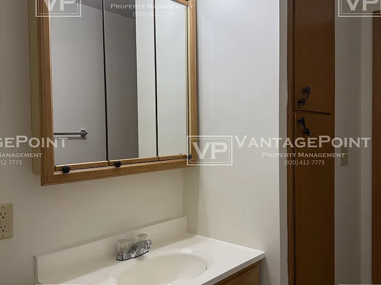 606 E Taft Ave — Photo 14