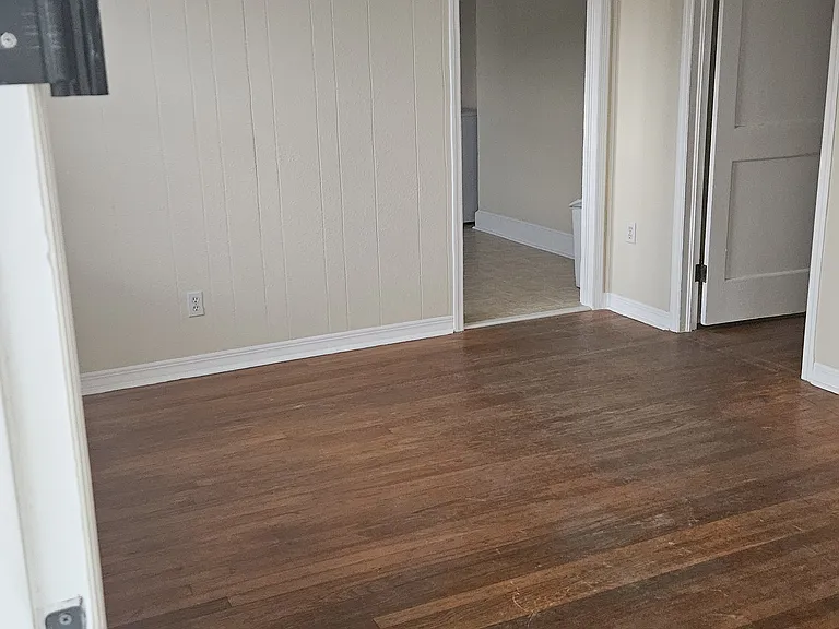 3408 W Lloyd St — Photo 7