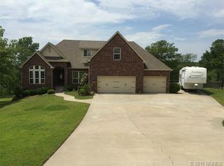 15460 Overlook Dr, Skiatook, OK 74070
