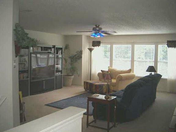 4th image of 9041 Harrison Run Dr