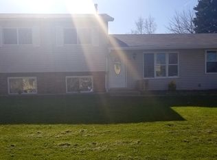 109 Malibu Dr, Bolingbrook, IL 60440