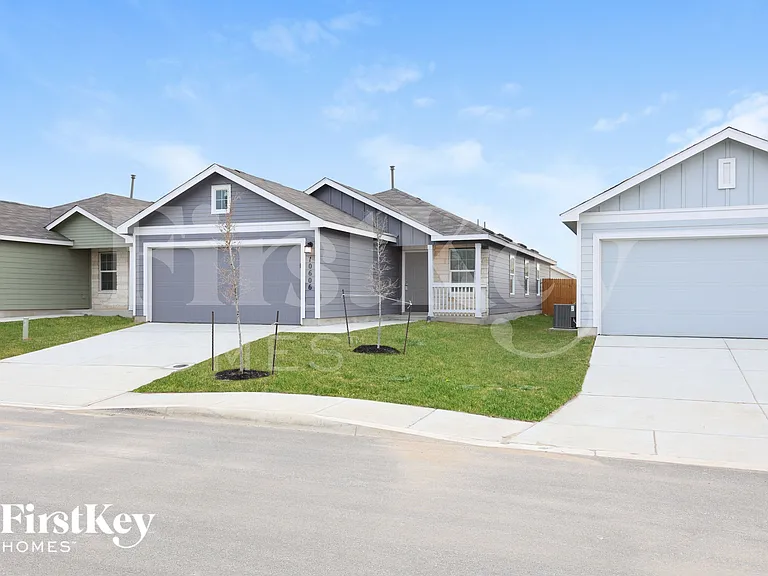 10606 Varmus Dr — Photo 1