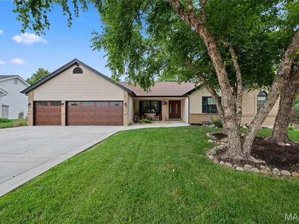 928 Hampshire Heath Dr, Dardenne Prairie, MO 63368