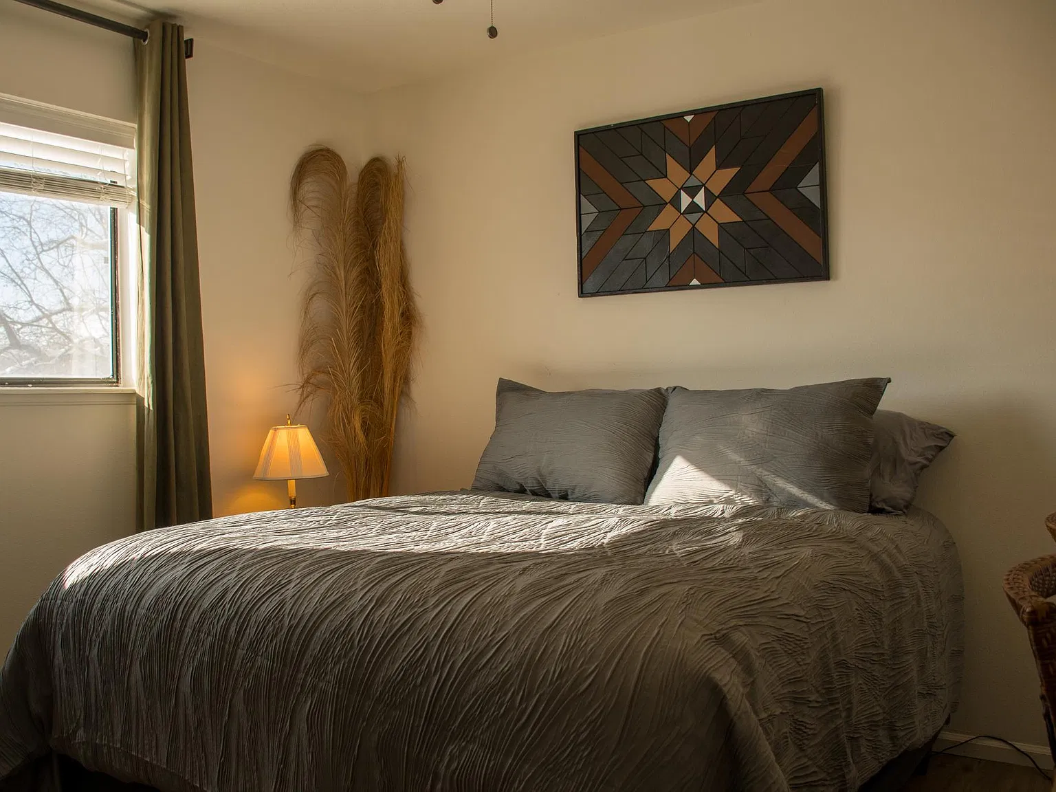 2 bed, 700 sqft, $1,795 — Photo 1