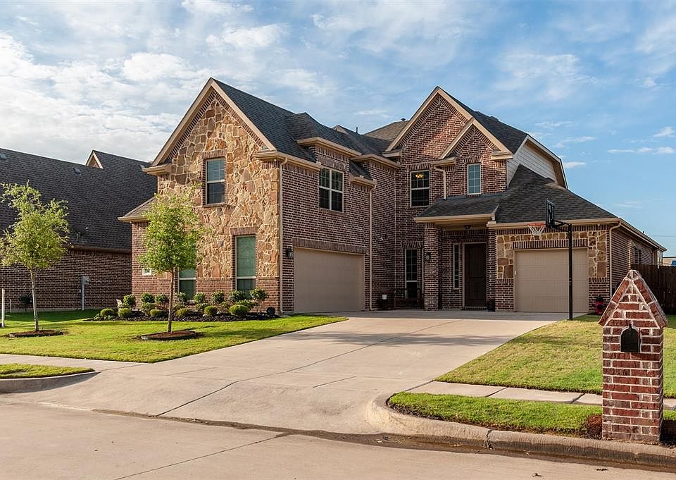 1st image of 506 Landing Dr