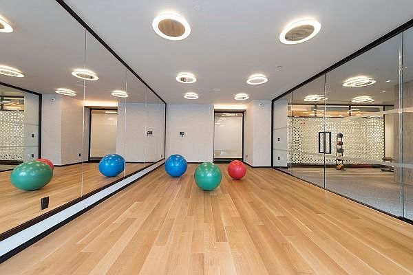 1st image of 510 W 52nd St APT 15J