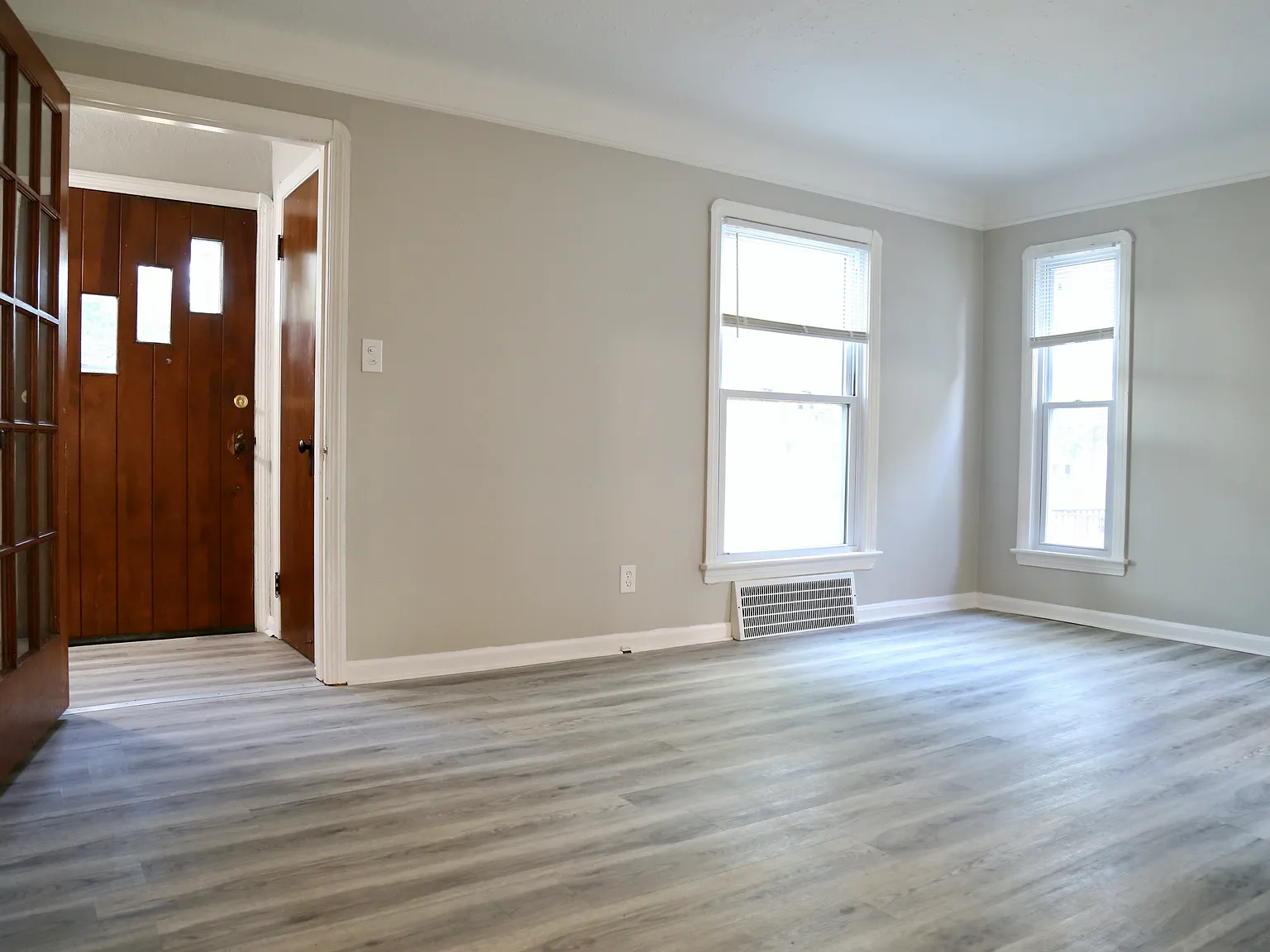 13829 Courtland Ave — Photo 4
