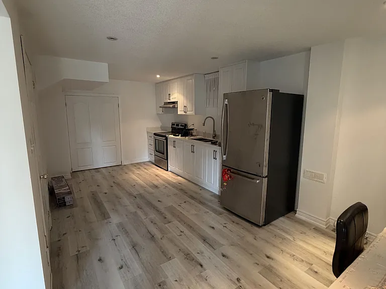 196 Colesbrook Rd — Photo 5