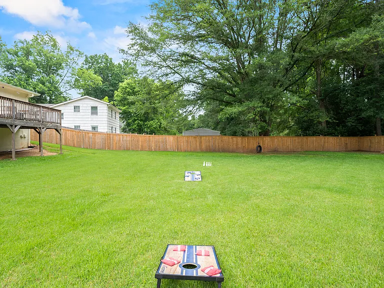 3031 Highland Dr SE — Photo 32