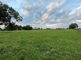 Pepper Hills Dr, Siloam springs, AR 72761