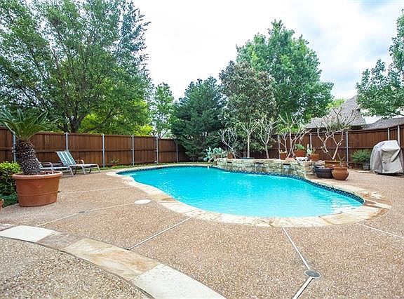 5th image of 1313 Salado Dr