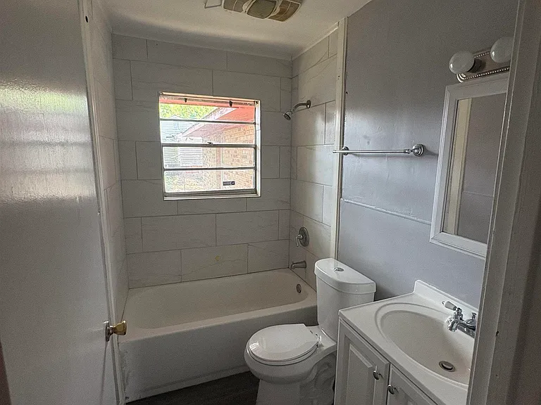 1538 Fig St — Photo 2