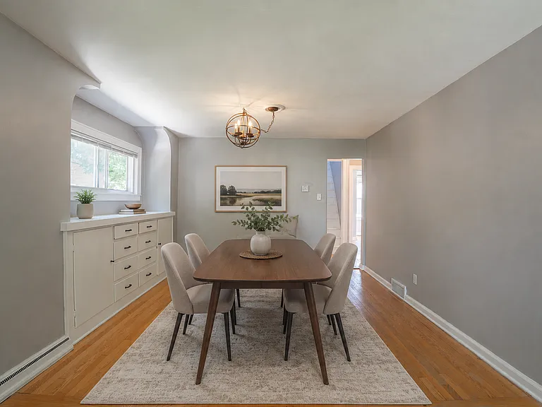 523 E Henry Clay St — Photo 3