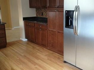 5048 Langlewood Dr, West Bloomfield, MI 48322