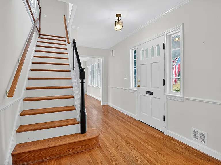 9107 River Rd — Photo 3