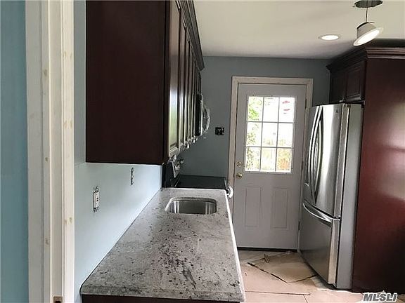 5th image of 31 Harrison St