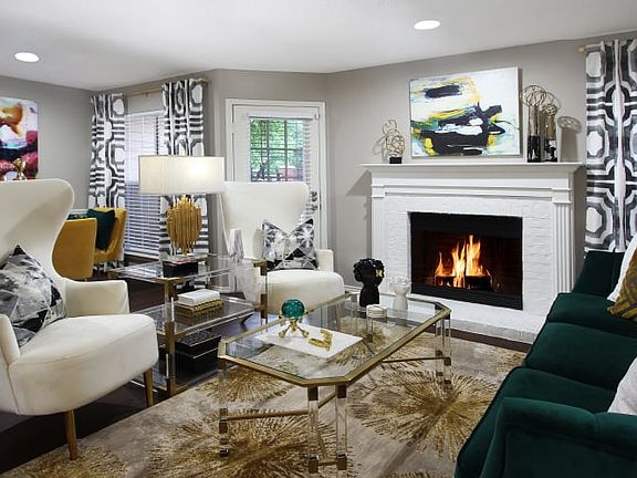 2nd image of 18909 Lloyd Cir APT 134