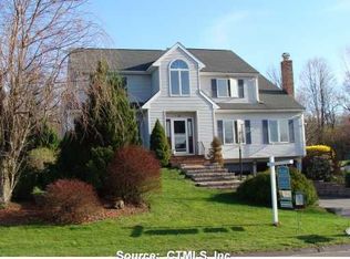 40 Country Side Dr, Rocky Hill, CT 06067