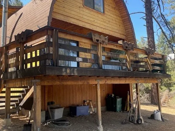 2015 Freeman Dr, Pine Mountain Club, CA 93222