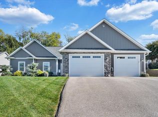 1326 Johnsbury Ct NE, Roanoke, VA 24019