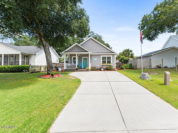 3rd image of 128 NW 19th Street