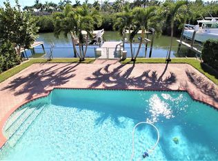 307 6th Ave, Indian Rocks Beach, FL 33785