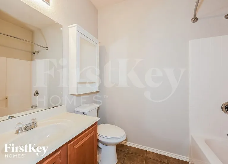 8028 Plateau Dr — Photo 10