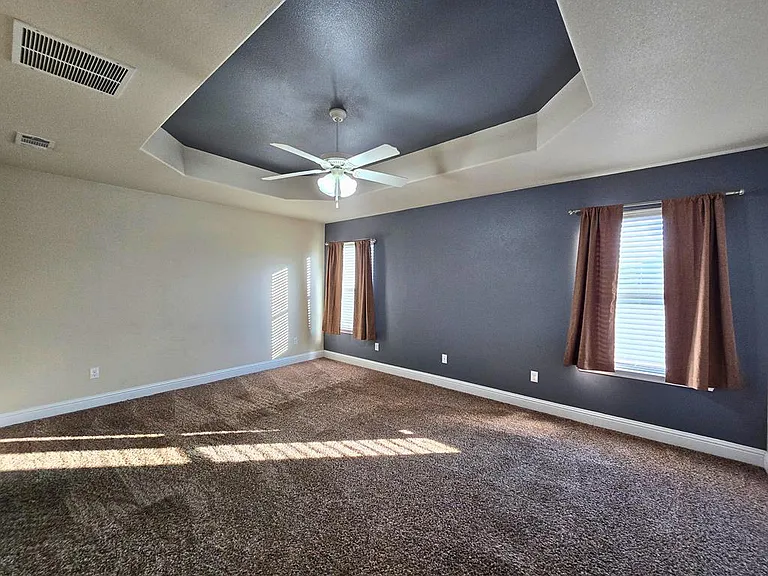 6006 Spahn St — Photo 15