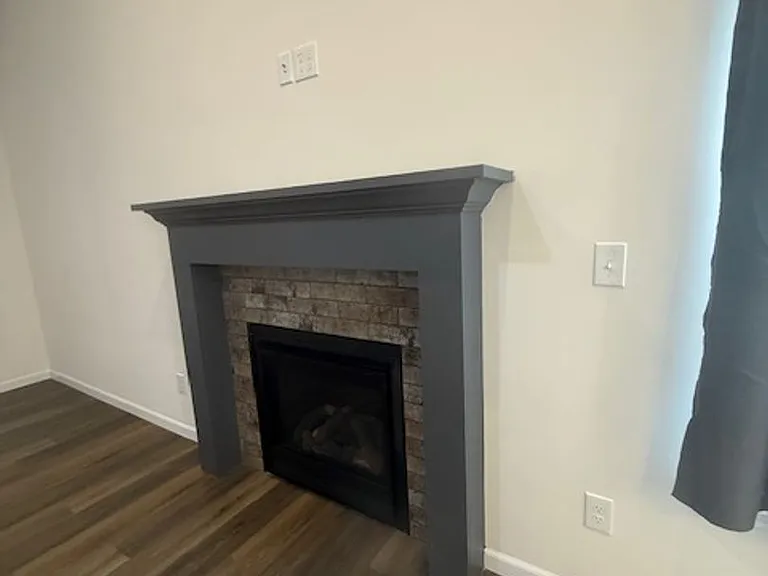 701 Stephanie Ct — Photo 11