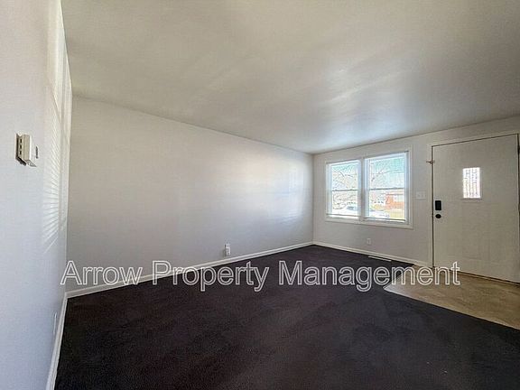 2nd image of 5405 Benton St