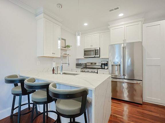 3rd image of 519 Broadway #302