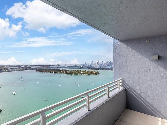 2nd image of 1330 West Ave APT 3304