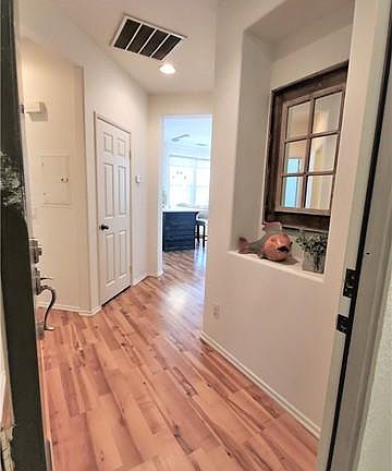 2nd image of 27056 Victoria Ln Unit 121