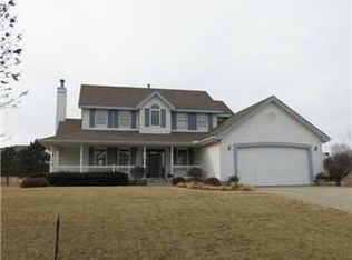 17819 157th Ter, Basehor, KS 66007