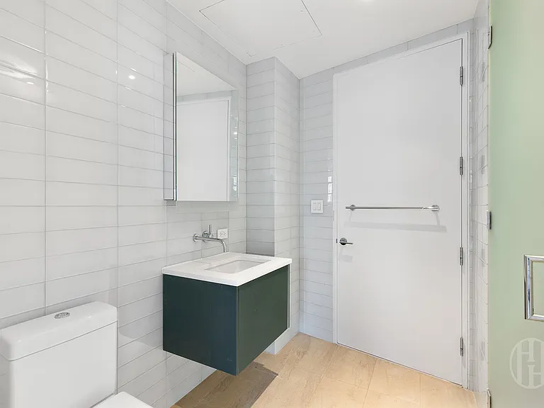 123 3rd Ave #5A — Photo 7