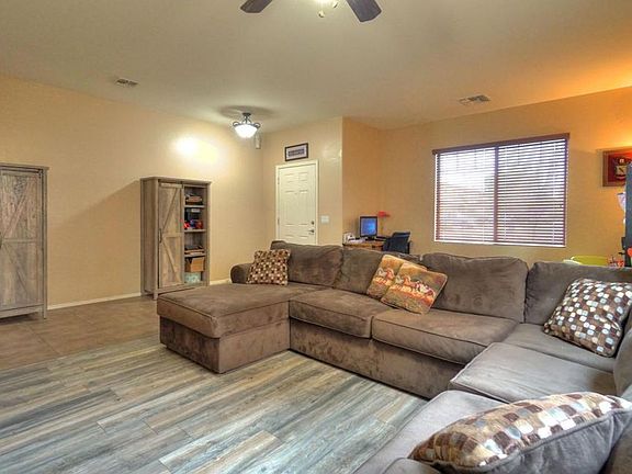 4th image of 2670 W William Ln