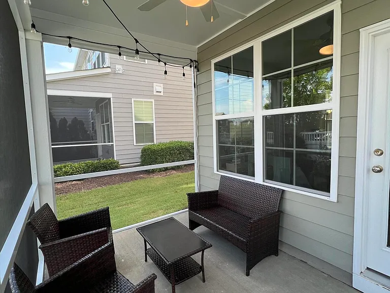 1109 Little Gem Ln — Photo 12