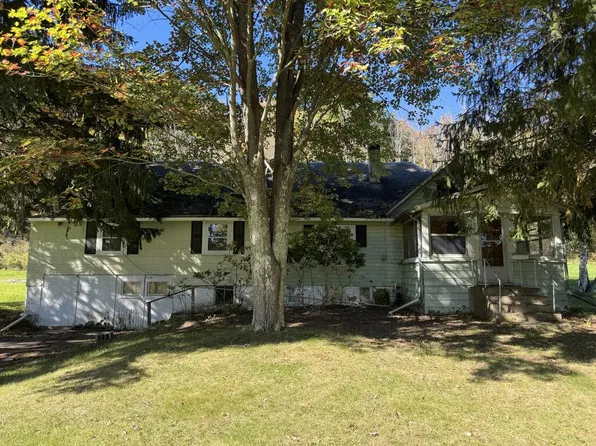 103 W Highland St, Elkland, PA 16920