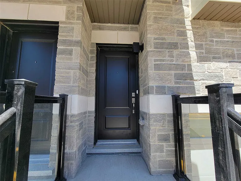 335 Okanagan Path — Photo 3