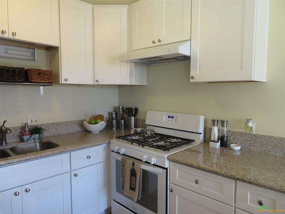 1st image of 2535 Caminito Avellano