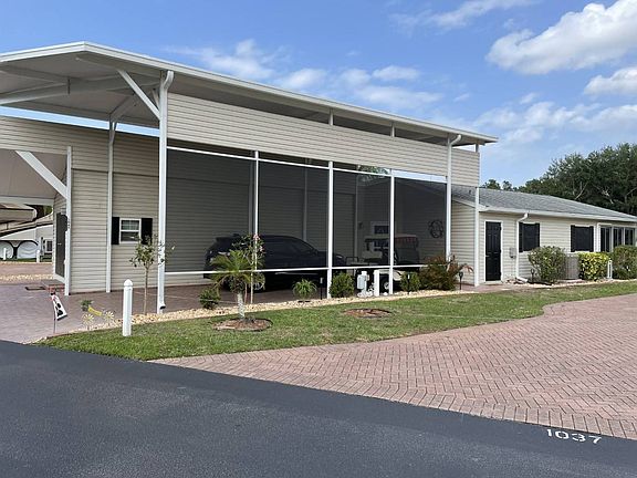 2nd image of 1043 Deer Creek Blvd