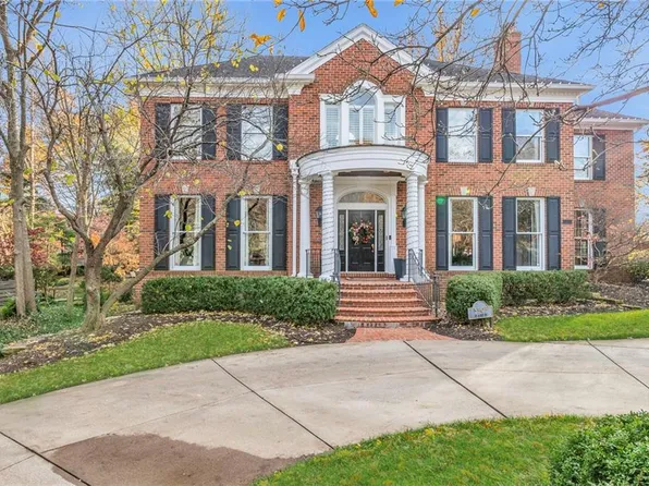 3505 W 63rd St, Prairie Village, KS 66208