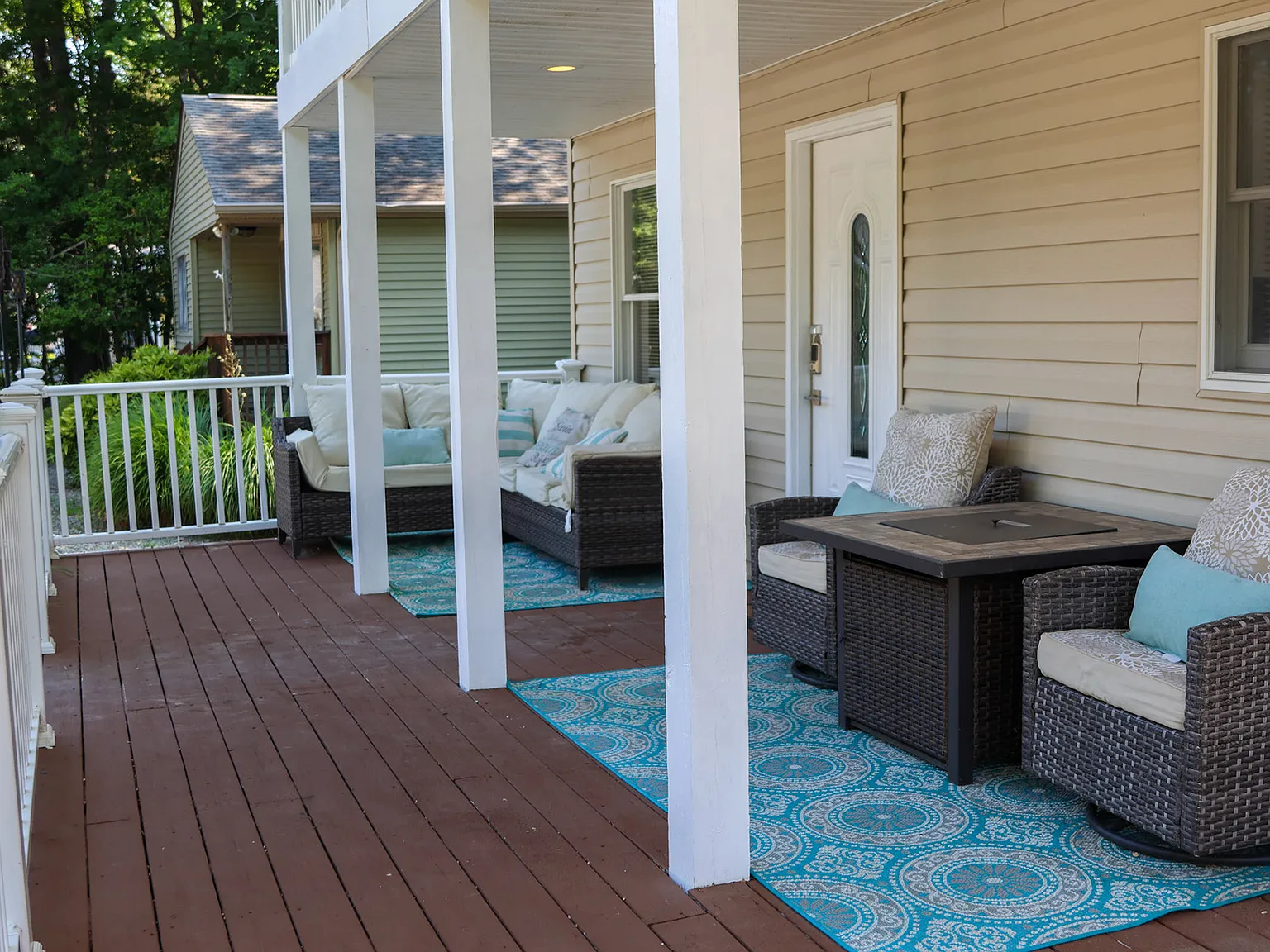 22885 Holly Way E — Photo 2