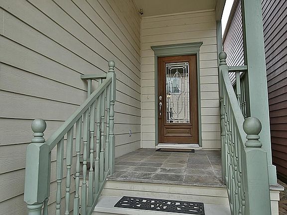 2nd image of 810 Garden Rose Ln