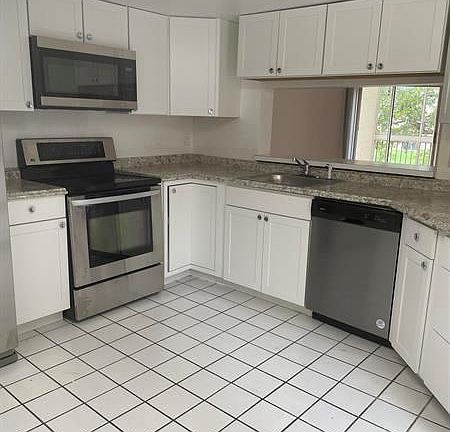 5th image of 9877 Westview Dr APT 621