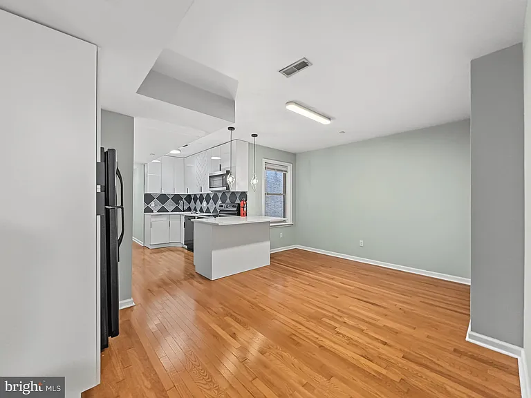 1811 Cecil B Moore Ave #C — Photo 1
