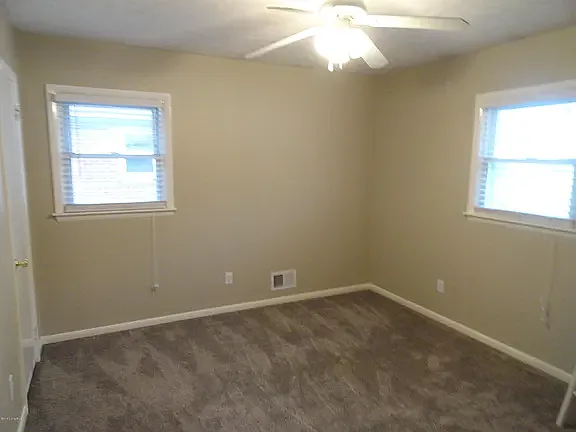 5531 Halstead Ave — Photo 15