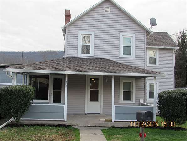 1st image of 698 Woods Ave