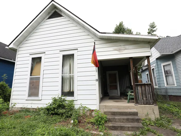 67 S 15th St, Terre Haute, IN 47807